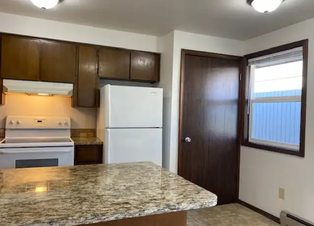 Property at 13716 E Mission Ave Unit 13718, Spokane Valley, WA, 99216, 2 beds, 1 bath, [object Object]