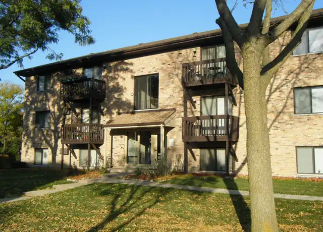 Property at 547 Brookside Dr, Westmont, IL, 60559, 1 bed, 1 bath, [object Object]