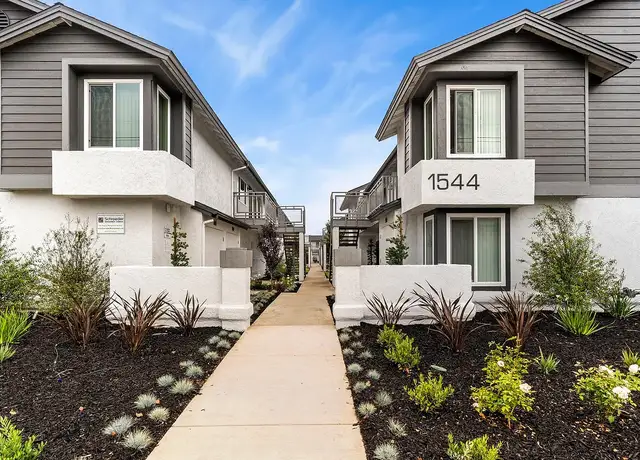 Photo of 1544 Placentia Ave, Newport Beach, CA 92663