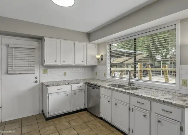 Property at 10112 Carlsbad Dr, Shreveport, LA, 71115, 3 beds, 1.5 baths, [object Object]