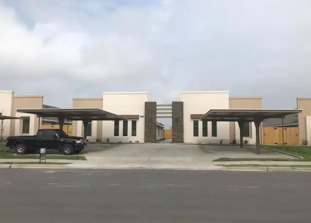 Property at 1506 Deer Hls Unit 3, Edinburg, TX, 78541, 2 beds, 2 baths, [object Object]