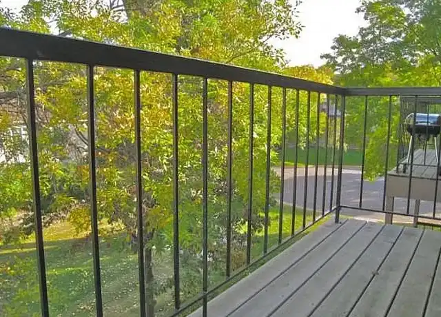Property at Wheelock Ridge Villa Apartments - 380 Wheelock Pkwy E, Saint Paul, MN, 55130, 1 bed, 1 bath, [object Object]