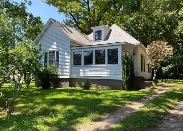 Property at 101 1st Ave NW, Lilburn, GA, 30047, 2 beds, 1 bath, [object Object]