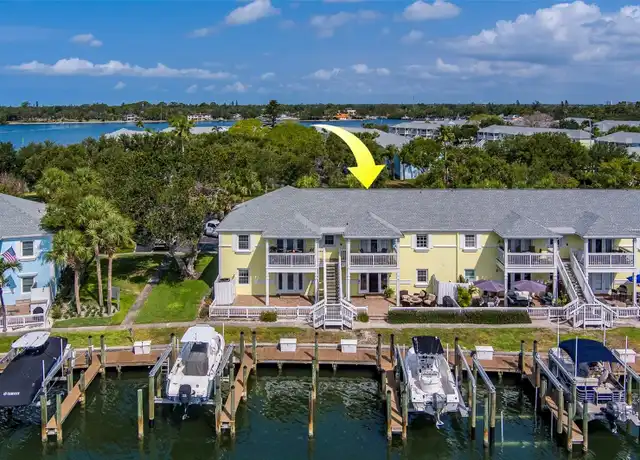 Property at 5196 Beach Dr SE Unit C, Saint Petersburg, FL, 33705, 2 beds, 1 bath, [object Object]