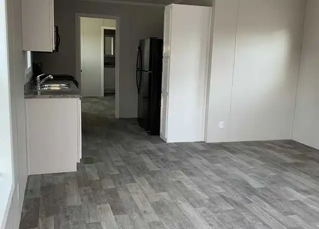 Property at 29 S Hill Dr Unit 29, Linden, MI, 48451, 2 beds, 2 baths, [object Object]