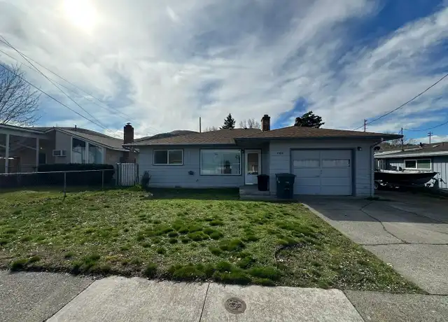 Property at 1904 E 12th St, The Dalles, OR, 97058, 3 beds, 1 bath, [object Object]
