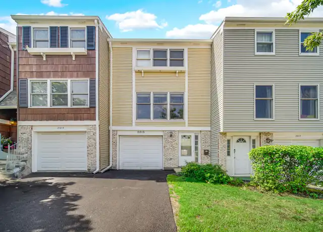 Property at 2015 Oxford Ct #2015, Schaumburg, IL, 60194, 2 beds, 1.5 baths, [object Object]