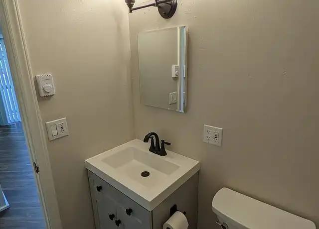 Property at Lindsay Road, 411 - 411 Lindsay Rd, Clemson, SC, 29631, 2 beds, 1 bath, [object Object]