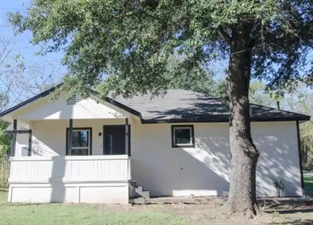 Property at 307 S Wilson St, Kaufman, TX, 75142, 2 beds, 2 baths, [object Object]