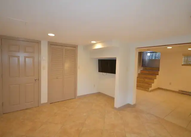 Property at 18 Benton Rd Unit G, Medford, MA, 02155, 1 bed, 1 bath, [object Object]