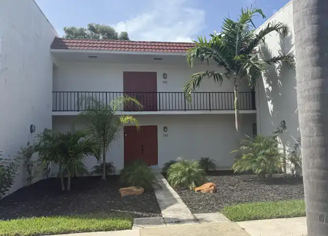 Property at 1723 Embassy Dr #202, West Palm Beach, FL, 33401, 2 beds, 2.5 baths, [object Object]