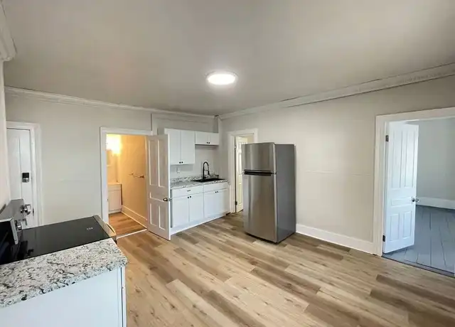 Property at 13 Spring St Unit 1, Newmarket, NH, 03857, 2 beds, 1 bath, [object Object]