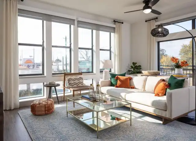 Property at 2727 W 11th St, Houston, TX, 77008, 2 beds, 2 baths, [object Object]