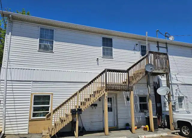 Property at 1202 N Royal Ave Unit D, Front Royal, VA, 22630, 2 beds, 1 bath, [object Object]