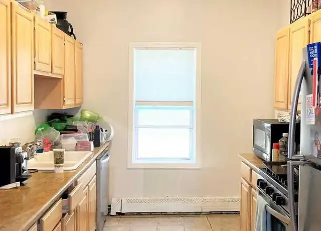 Property at 71 Cross St Unit 2, Somerville, MA, 02145, 3 beds, 2 baths, [object Object]