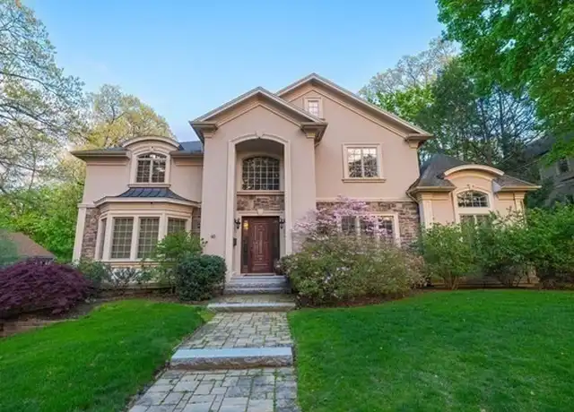 Property at 40 Druid Hill Rd Unit 40, Newton, MA, 02461, 5 beds, 5.5 baths, [object Object]