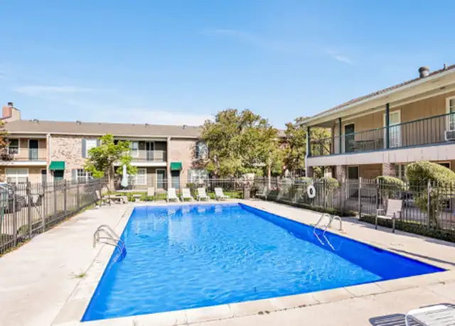 Property at 4624 Parkoaks Dr #21, Baton Rouge, LA, 70816, 2 beds, 2.5 baths, [object Object]