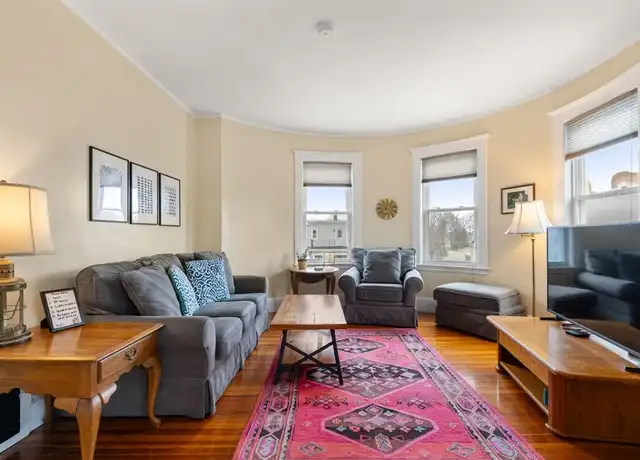 Property at 438 Washington St Unit 2, Brighton, MA, 02135, 3 beds, 1 bath, [object Object]