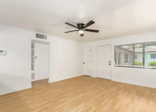 Property at 1231 E Thomas Rd Unit 3, Phoenix, AZ, 85014, 2 beds, 1 bath, [object Object]