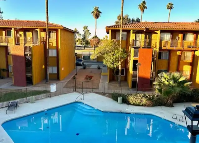 Property at 6236 N Black Canyon Hwy, Phoenix, AZ, 85017, 1 bed, 1 bath, [object Object]