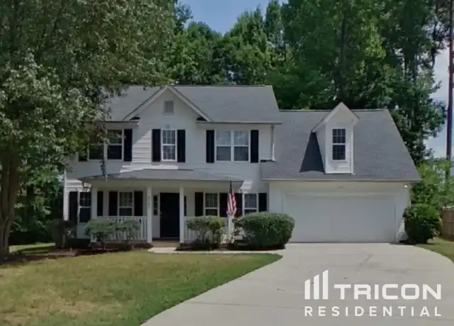 Property at 9701 Pecota Ln, Charlotte, NC, 28216, 3 beds, 2 baths, [object Object]