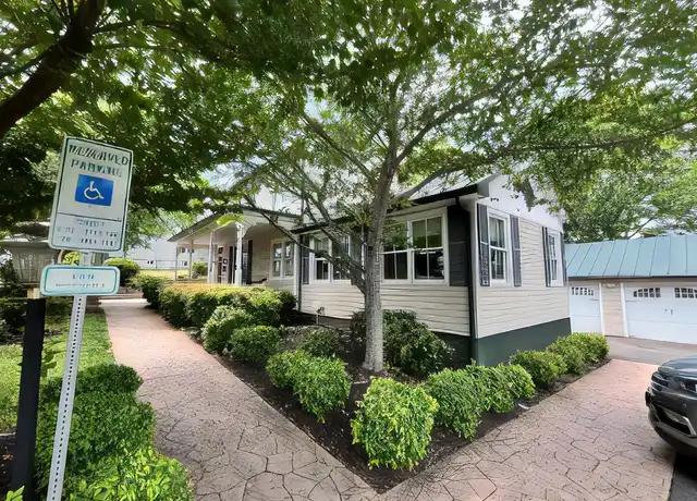 Property at 402 N West St Unit B, Culpeper, VA, 22701, 1 bed, 1 bath, [object Object]