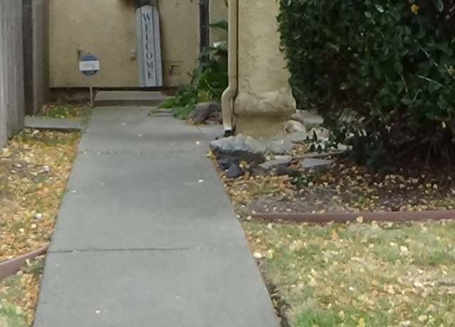 Photo of 1117 Seabreeze Way Unit 4, Lompoc, CA 93436