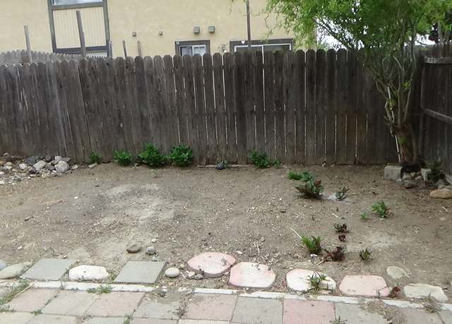 Photo of 1117 Seabreeze Way Unit 4, Lompoc, CA 93436