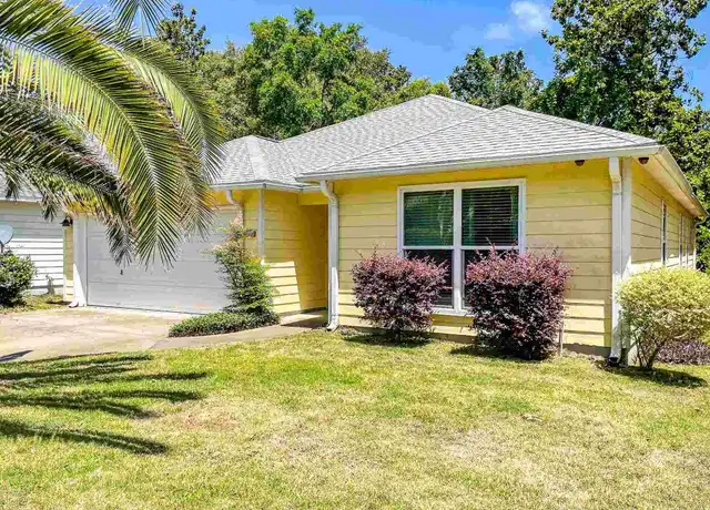 Property at 5920 N Bay Point Dr, Pensacola, FL, 32507, 3 beds, 2 baths, [object Object]