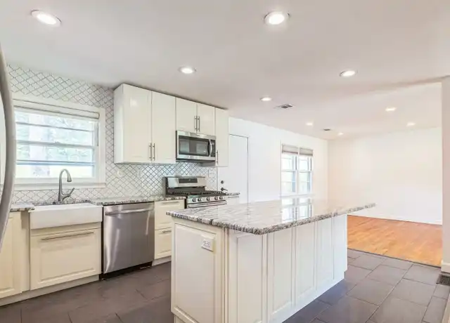 Property at 2502 Joiner Ct, Decatur, GA, 30033, 3 beds, 1.5 baths, [object Object]