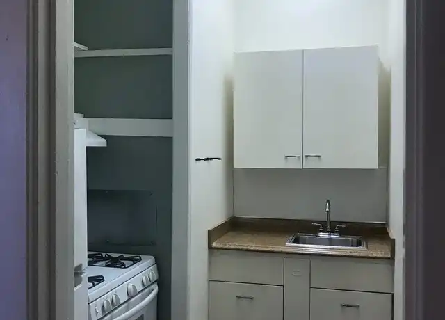 Property at 1312 S 6th St Unit 1312 S 6th-2F, Louisville, KY, 40208, 1 bed, 1 bath, [object Object]