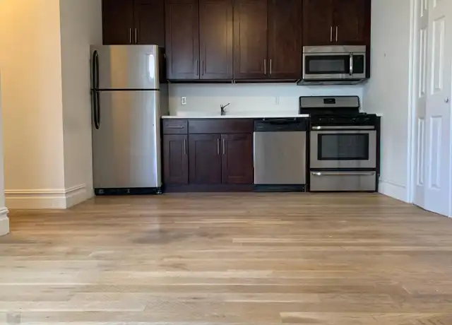 Property at 21-81 38th St Unit 4-38, Astoria, NY, 11105, 1 bed, 2 baths, [object Object]