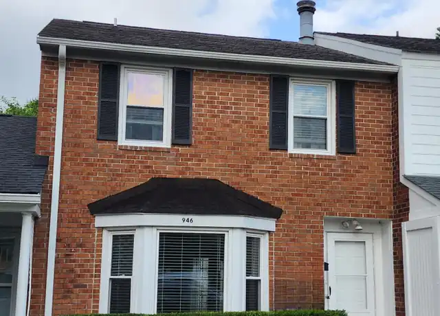 Property at 946 Beresford Ct Unit B, Mount Pleasant, SC, 29464, 3 beds, 2.5 baths, [object Object]