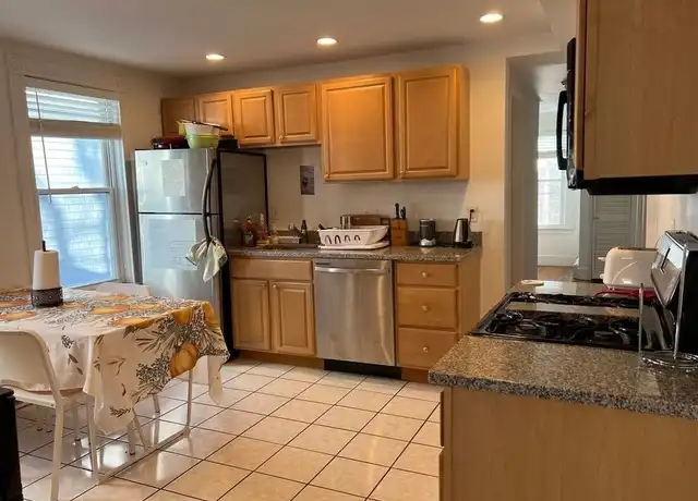 Property at 29 Brackett St Unit 20, Brighton, MA, 02135, 6 beds, 3.5 baths, [object Object]