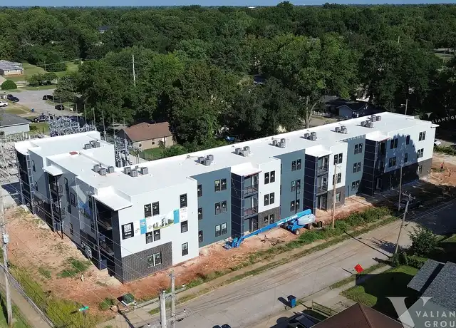 Property at The Knoll - 505 W Grand St, Springfield, MO, 65807, 1 bed, 1 bath, [object Object]