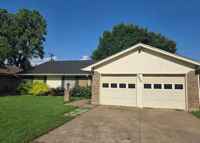 Property at 2204 Shady Park Dr, Arlington, TX, 76013, 3 beds, 2 baths, [object Object]