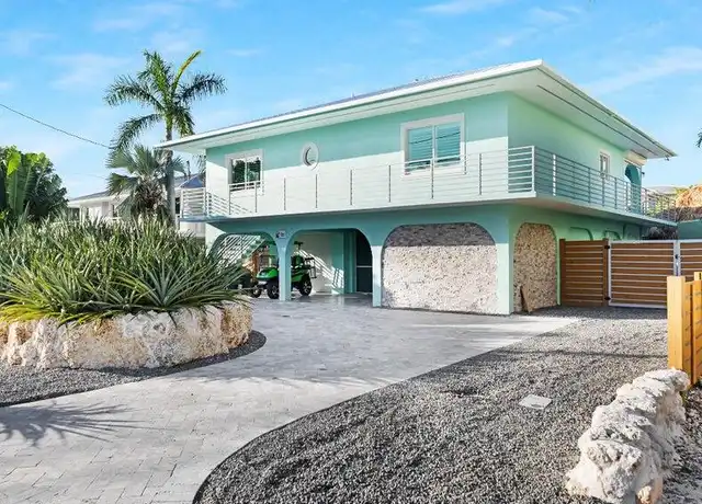 Property at 232 W Seaview Dr, Marathon, FL, 33050, 3 beds, 3 baths, [object Object]