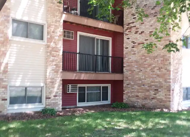 Property at 3246 Douglas Dr N Unit 203, Minneapolis, MN, 55422, 3 beds, 1.5 baths, [object Object]