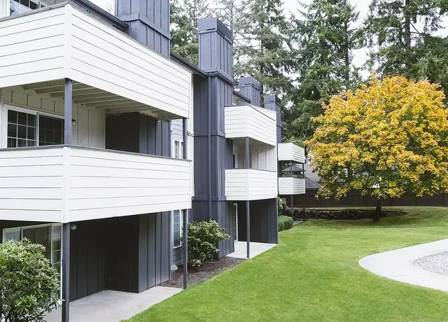 Photo of 3504 Morrison Rd W, University Place, WA 98466