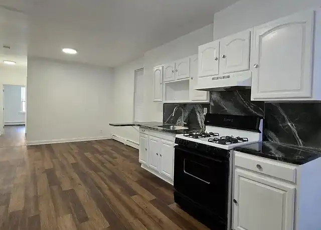 Property at 41 Wallis Ave Unit 2, Jersey City, NJ, 07306, 2 beds, 1 bath, [object Object]