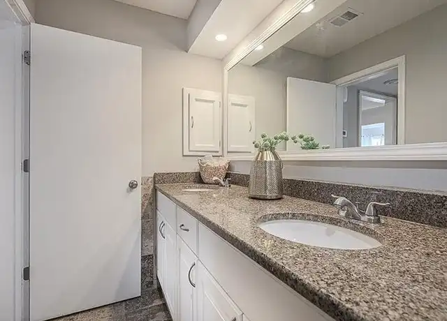 Property at 12705 W 110th Ter Unit 1608, Overland Park, KS, 66210, 2 beds, 1 bath, [object Object]