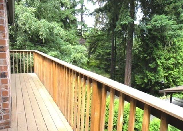 Photo of 1303 NE 195th St Unit A, Shoreline, WA 98155