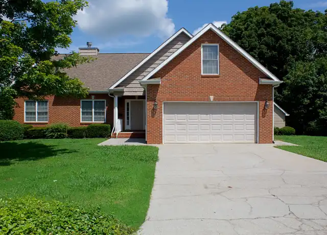 Property at 803 Micah St, Maryville, TN, 37804, 3 beds, 2 baths, [object Object]