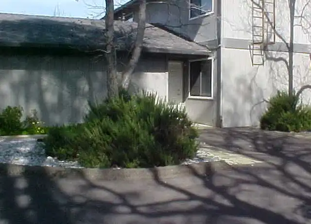 Property at Oakwood Townhomes - 1701 Dana Dr, Redding, CA, 96003, 2 beds, 1.5 baths, [object Object]