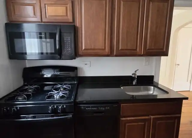 Property at 1924 W Morse Ave, Chicago, IL, 60626, 1 bed, 1 bath, [object Object]