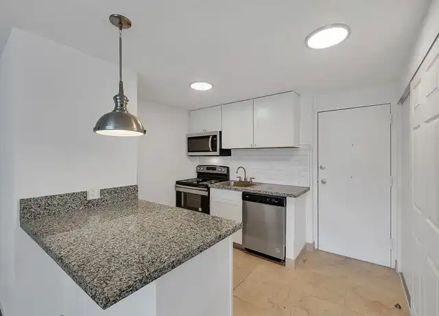 Property at 300 Holcomb Ave, Reno, NV, 89502, 0-1 beds, 1 bath, Contact for Price