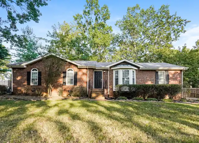 Property at 218 Lakeside Park Dr, Hendersonville, TN, 37075, 3 beds, 2 baths, [object Object]