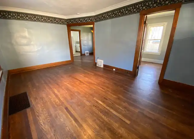 Property at 819 Hoffman Ct, Kalamazoo, MI, 49007, 3 beds, 2 baths, [object Object]