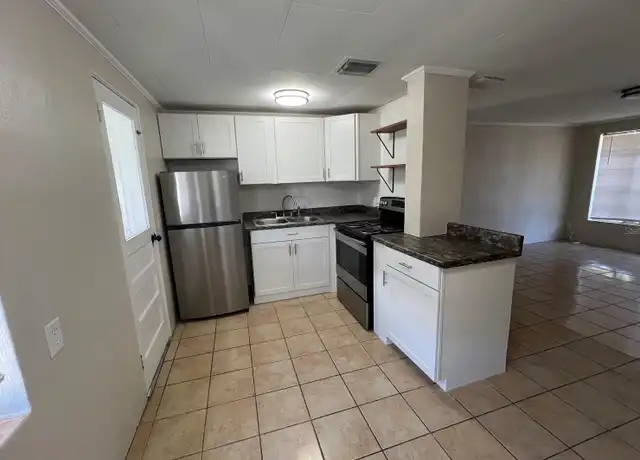 Property at 4110 Close Ct, Mount Dora, FL, 32757, 2 beds, 1 bath, [object Object]