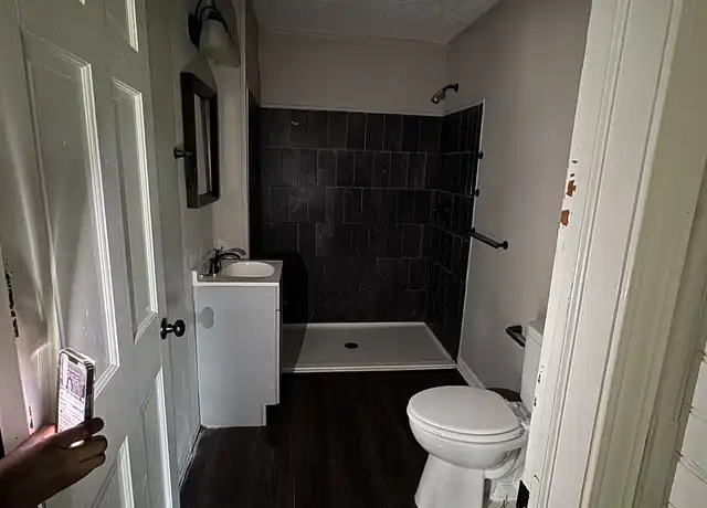 Property at 226 Flowers Ln, Granite Quarry, NC, 28146, 1 bed, 1 bath, [object Object]